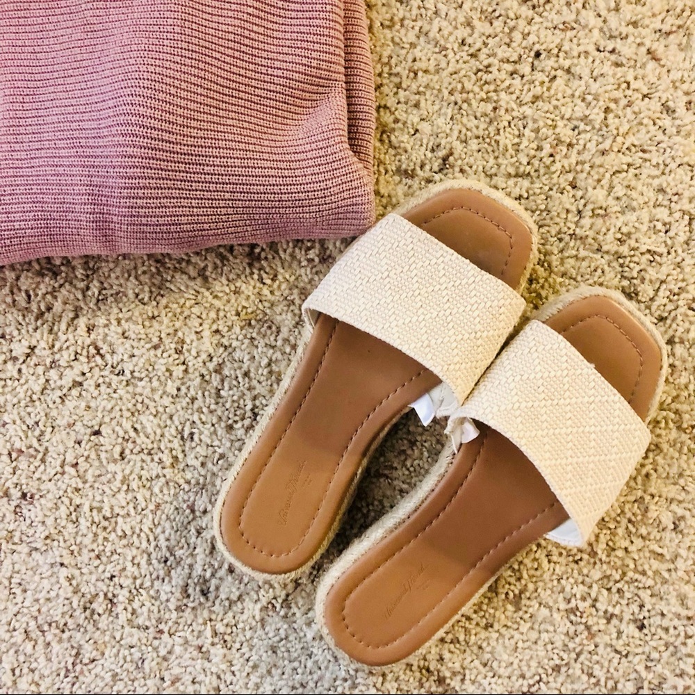 Espadrille Cream Slide Sandal - 7 Wide